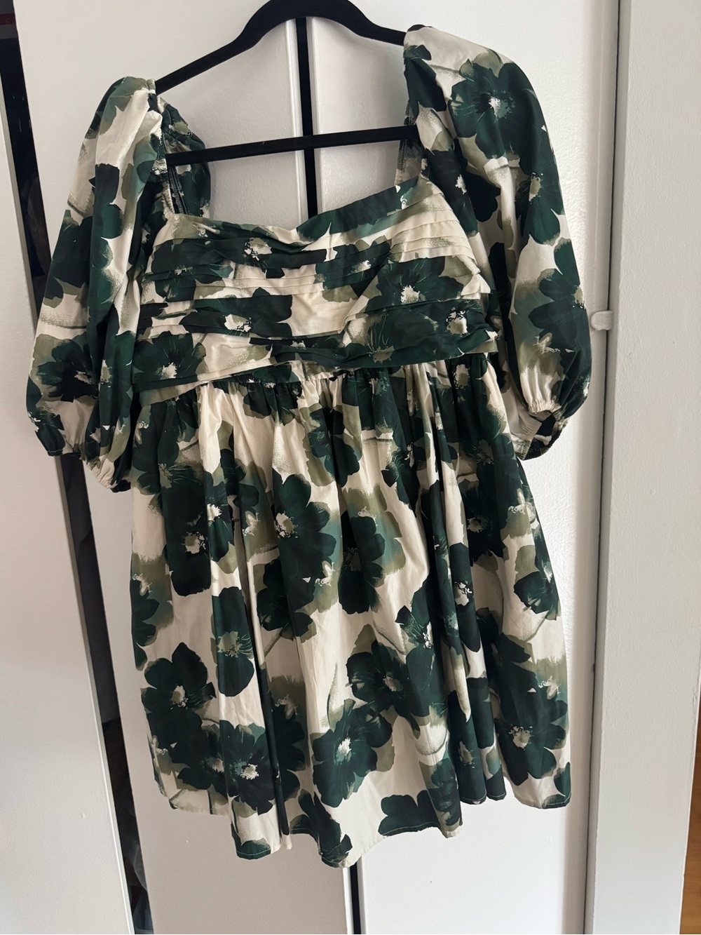 Abercrombie & Fitch Cream Dress with Dark Green Floral Print